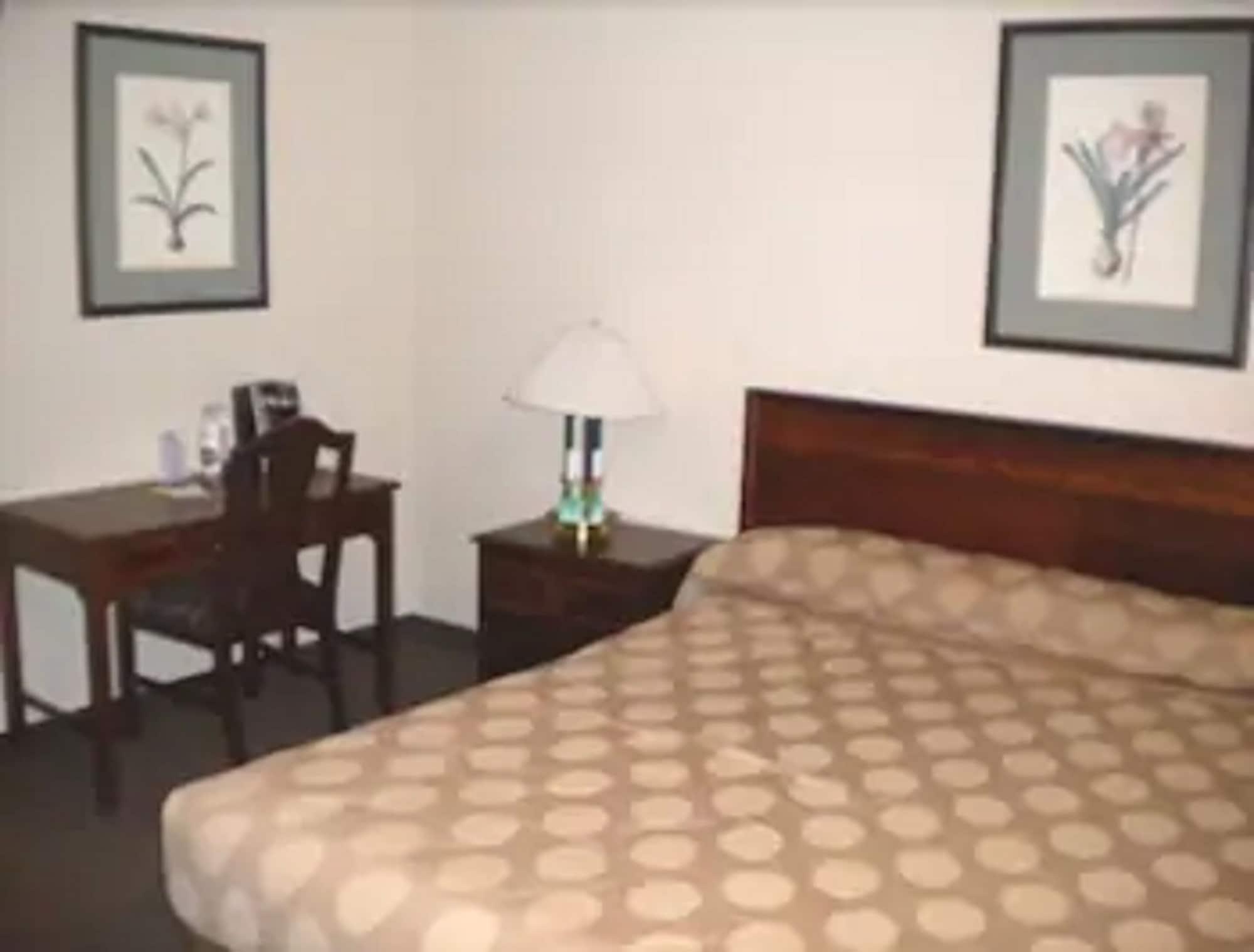Days Inn By Wyndham Beaver Room photo